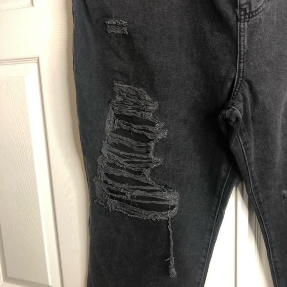 Forever 21 Washed Black Distressed Jeans NWT 20 Plus Size - Picture 3 of 6